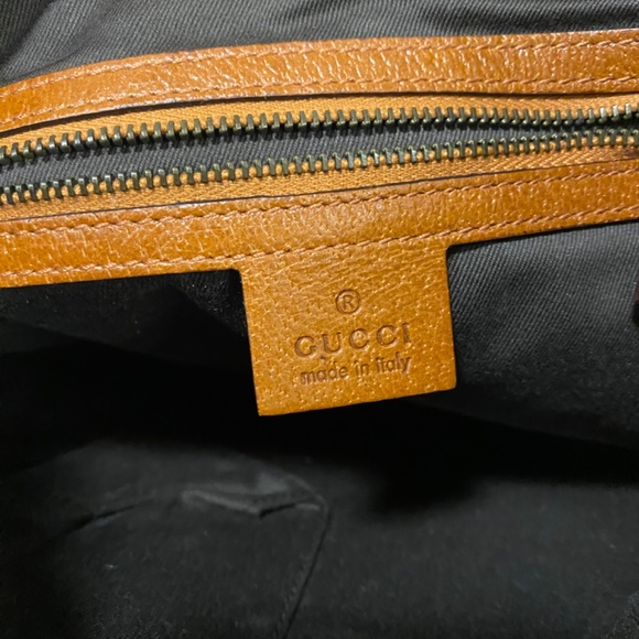 Authentic Gucci vintage canvas messenger bag - Picture 6 of 11